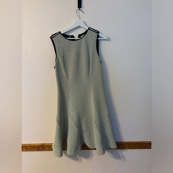 REBECCA TAYLOR Crew Neck Mini Dress Grey Houndstooth Drop waist Flare Medium 8 - Picture 4 of 5